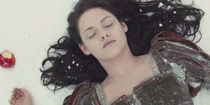 Cuplikan Adegan Kristen Stewart Difilm 'Snow White and The Huntsman'
