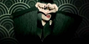 Cuplikan Adegan seksi Jessie J di Video Klip 'Domino'