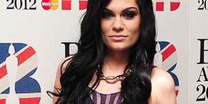 Jessie J Tampil dengan Gaun Transparan di Pengumuman Nominasi Brit Awards 2012