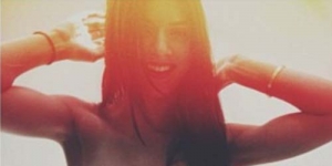 Kendall Jenner Umbar Foto Bikini di Instagram