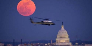 Fenomena 'Blood Red Moon' di London