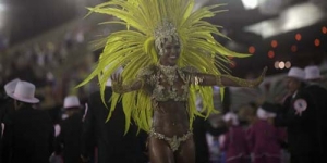 Penari Samba Tampil Seksi dan Vulgar di Karnaval Rio de Janeiro