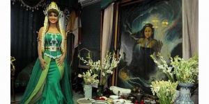 Ritual Rendaman Julia Perez di Pelabuhan Ratu