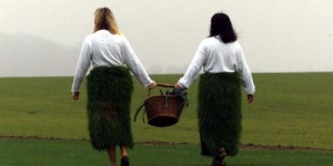 Tren Unik, Baju Rumput di Belgia