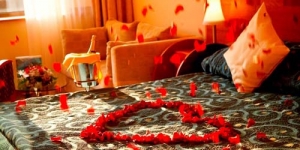 7 Langkah Mudah Dekorasi Kamar Pengantin