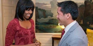 Persiapan Menjelang Pelantikan Obama, Michelle Pamer 'Poni' Baru