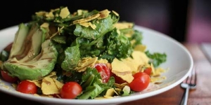 Tips Membuat Salad Kaya Nutrisi