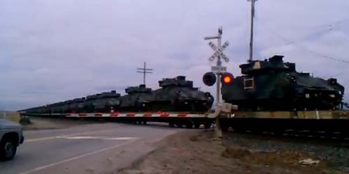 Amerika Angkut Ratusan Tank di Kereta Api, Rencanakan Perang ?