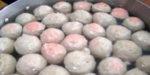 Awas! Daging Sapi Mahal, Penjual Bakso Pakai Daging Babi Cara Membedakan Bakso Daging Sapi dan Daging Babi