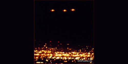 Mendekati Tanggal Kiamat 21 Desember 2012, UFO Muncul di Langit Amerika