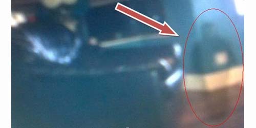 Penampakan Hantu Tertangkap Kamera Digital Penampakan Hantu Tertangkap Kamera Digital