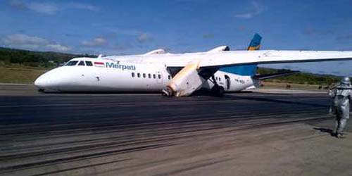 Pesawat Merpati Tergelincir di Bandara El Tari Kupang