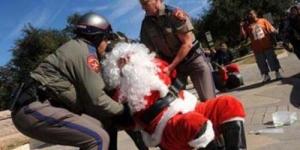 Rusak Fasilitas Umum, Polisi Texas Tangkap Santa Claus