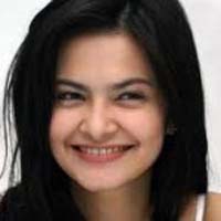 10 Artis Indonesia Dengan Predikat Hot Mama