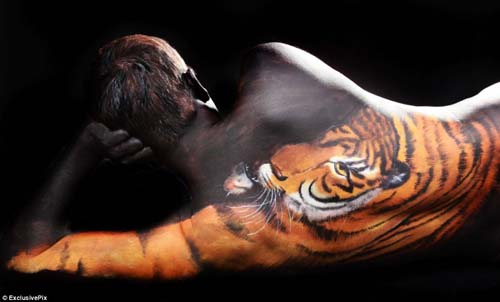 Body Painting Art Mengubah Manusia Menjadi Kanvas Hidup Body Painting Art Mengubah Manusia Menjadi Kanvas Hidup