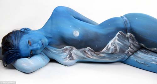 Body Painting Art Mengubah Manusia Menjadi Kanvas Hidup Body Painting Art Mengubah Manusia Menjadi Kanvas Hidup