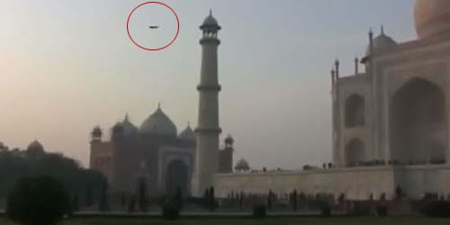UFO Terekam Melayang Di Atas Taj Mahal