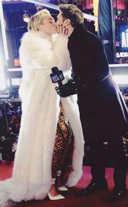 Miley Cyrus cium Ryan Seacrest