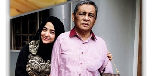 Dewi Perssik dan sang ayah
