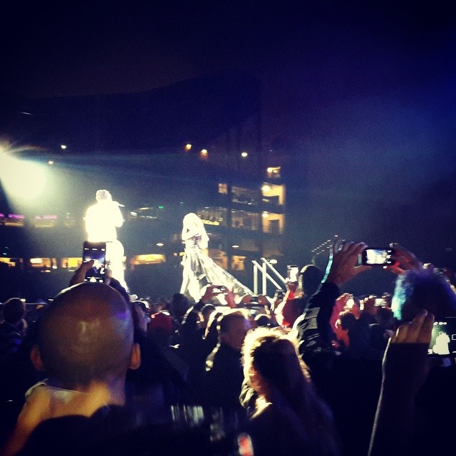 BCL tonton konser Beyonce