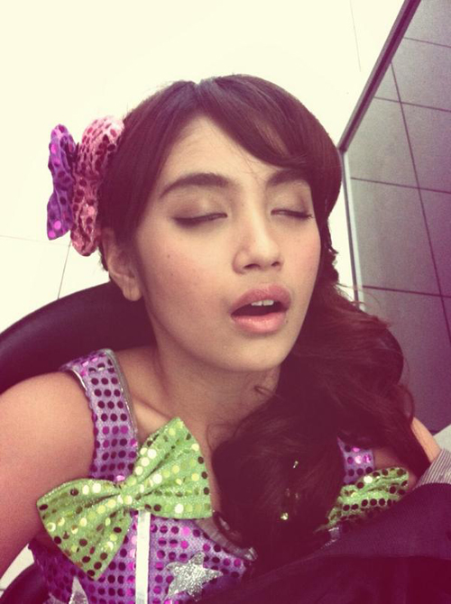 Nabilah JKT48 tidur
