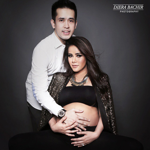 Olla Ramlan seksi bersama suaminya, Aufar Hutapea