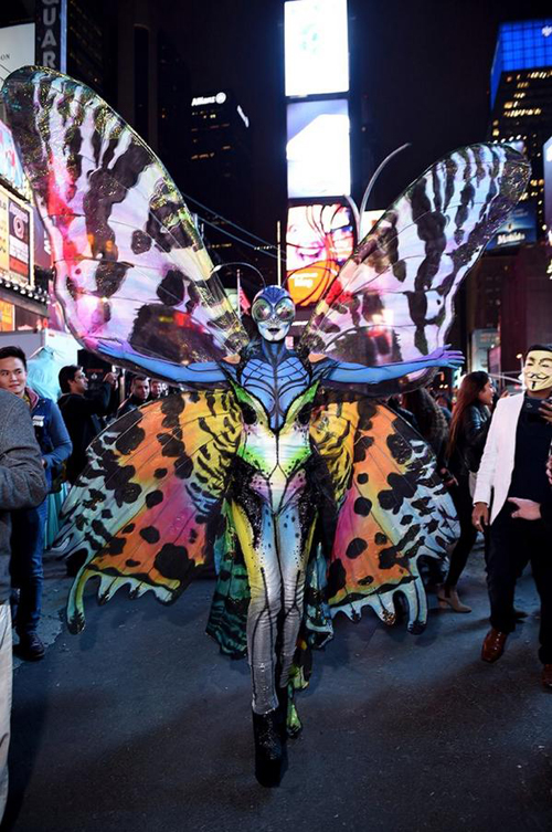 Heidi Klum kostum serangga saat Halloween