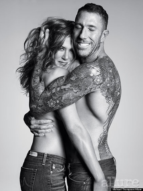 Jennifer Aniston topless bersama Chris McMillan