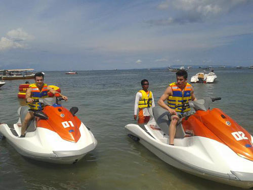 Marquez dan Pedrosa di bali jetski