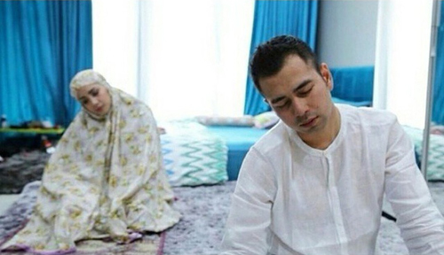 Raffi Ahmad jadi imam shalat Nagita Slavina