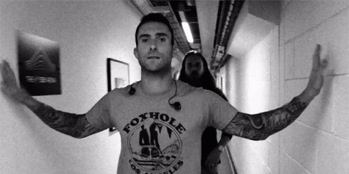 Maroon 5 Rilis Video Klip This Summer's Gonna Hurt Like A Motherf****r