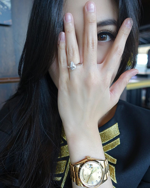 sandra dewi tunangan dengan harvey moeis