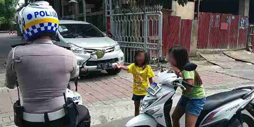 2 Bocah Perempuan Boncengan Matic Dicegat Polisi Nangis Histeris