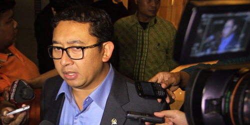 Kabinet Gaduh Menteri Ribut, Fadli Zon Ingin Ajari Jokowi