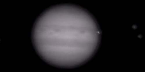 Ledakan Dahsyat di Jupiter Terlihat dari Bumi