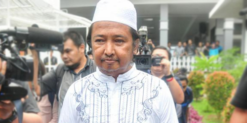 Miris, Ayah Marshanda Sering Tidur di Kuburan