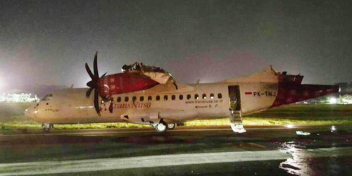 Tabrakan Pesawat Batik Air VS TransNusa, Sayap Terbakar Bandara Ditutup