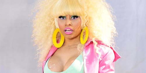 Dada Nyembul dari Baju Renang, Puting Nicki Minaj Terlihat