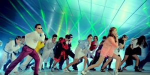 25 November, Psy Ber-Gangnam Style di Jakarta