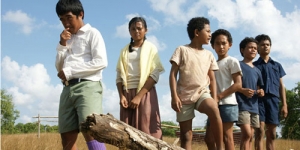 Brad Pitt Tertarik dengan Laskar Pelangi