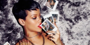 Cantiknya Rihanna Pakai Kerudung
