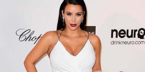 Hamil, Bokong Kim Kardashian Makin Membesar
