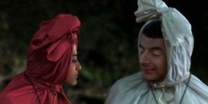 Inikah Bukti Mr.Bean & Dewi Perssik Main Film Bareng 'Mr.Bean Kesurupan Depe' ?