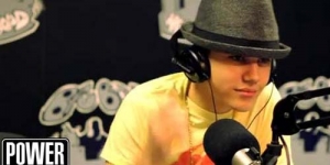 Justin Bieber Nge-Rap Freestyle di Radio