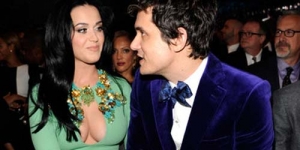 Katy Perry & John Mayer Kumpul Kebo
