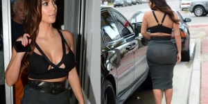 Kim Kardashian Pamer Payudara dan Bokong Saat Dinner dengan Kanye West