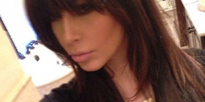 Kim Kardashian Pamer Perut Hamil di Twitter