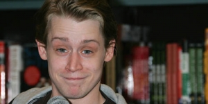 Macaulay Culkin Bunuh Diri dengan Menghisap 60 Rokok Sehari