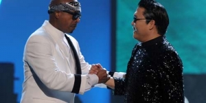Tutup American Music Awards 2012, Psy Ber-Gangnam Style Bareng MC Hammer