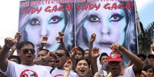 Umat Kristen Filipina Tolak Konser Lady GaGa